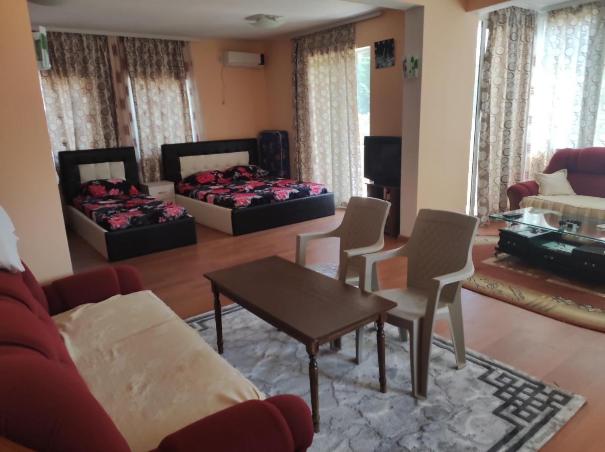 Grandino Holiday Rooms&Apartments Ούλτσιν Εξωτερικό φωτογραφία